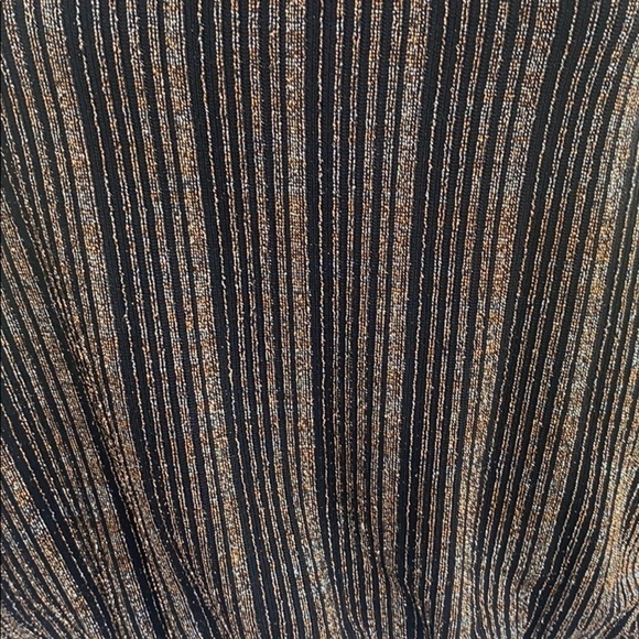 Express - Crop Black & Gold Glitter Stripe Tank Top Size XS - Picture 3 of 7